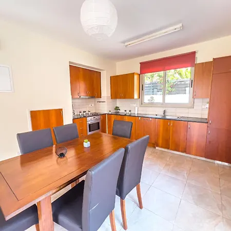 Kapparis Seaside Villa Protaras